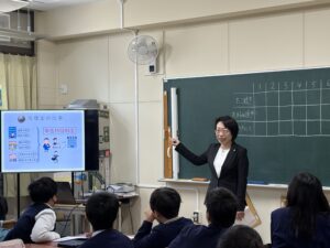 租税教室の風景